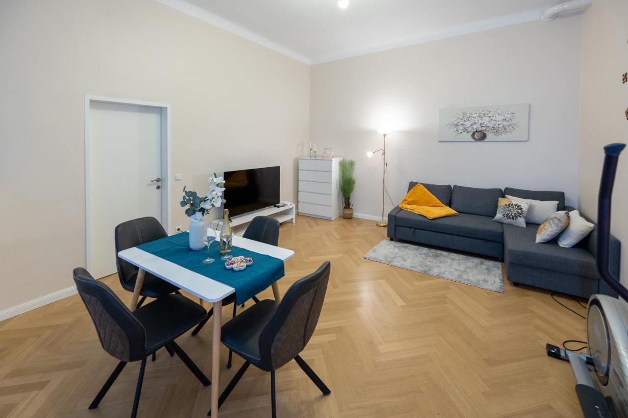 Charming Apartment Near Prater Відень Екстер'єр фото